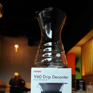 Hario - V60 Drip Decanter Pour Over Coffee Maker_lifestyle.047
